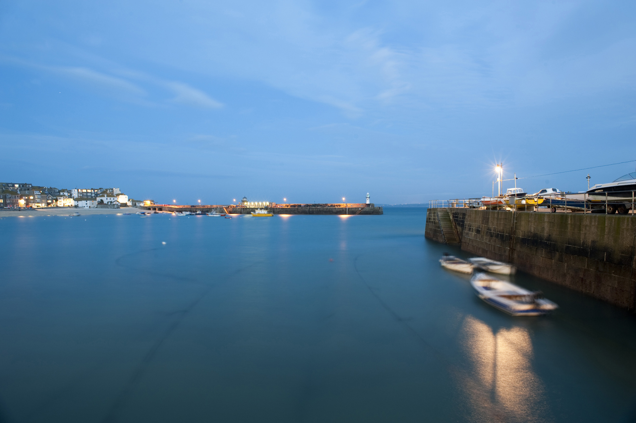 an image of a twlight view of the harbour at saint ives, cornwall