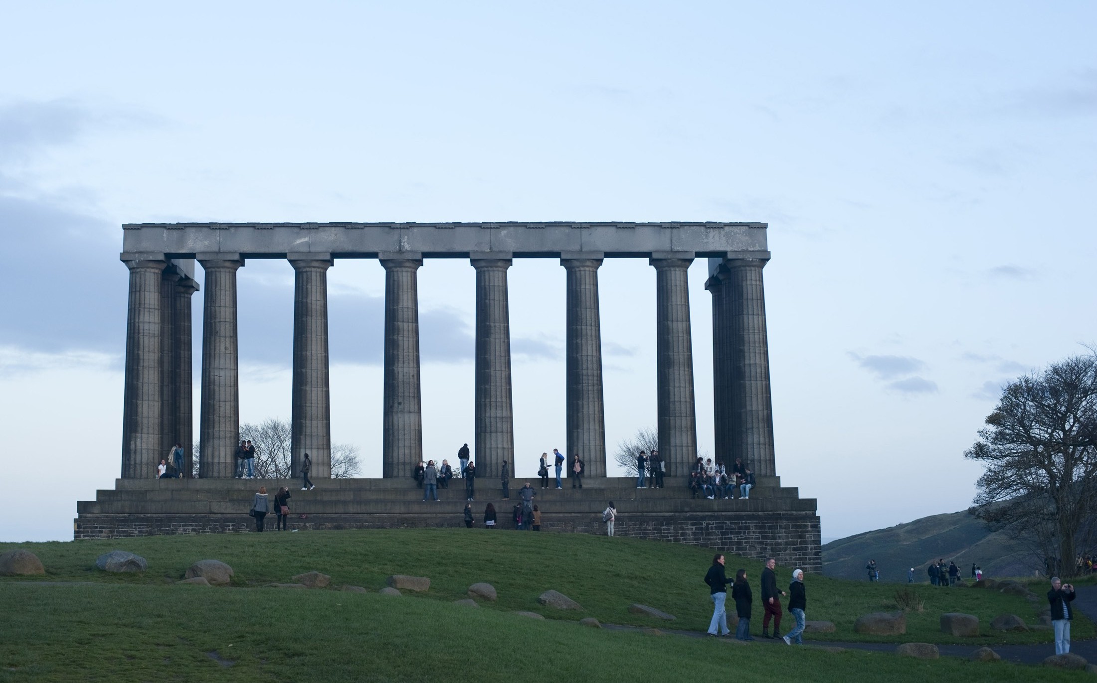 an image of Edinburgh's Folly, the unfinished collonade of the National Monument on top of carlton hill, Edinburgh, Scotland
