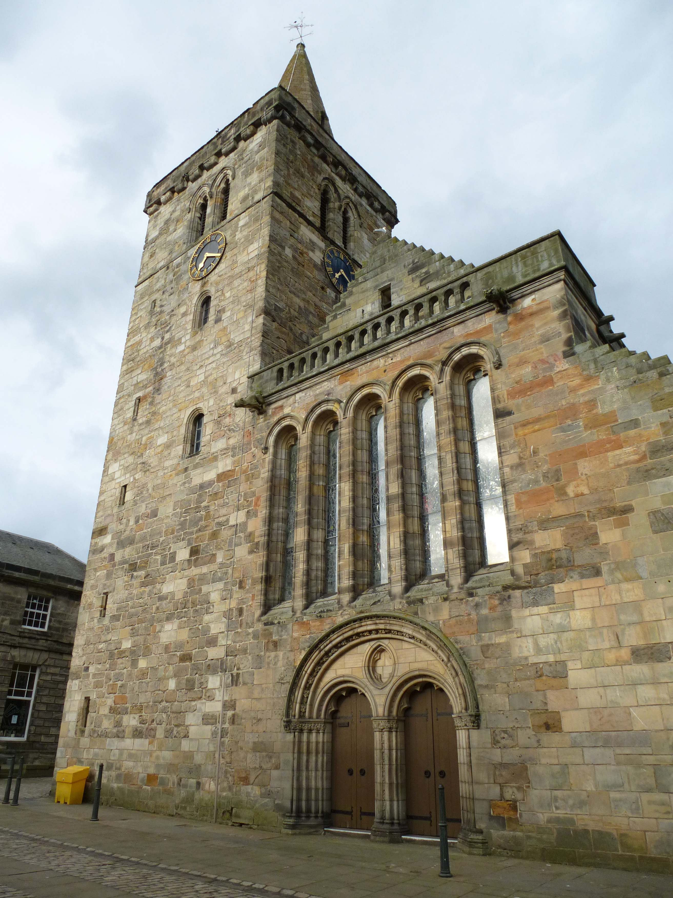 an image of Street level wide angle vertical view on Holy Trinity Church in Saint Andrews, Scotland