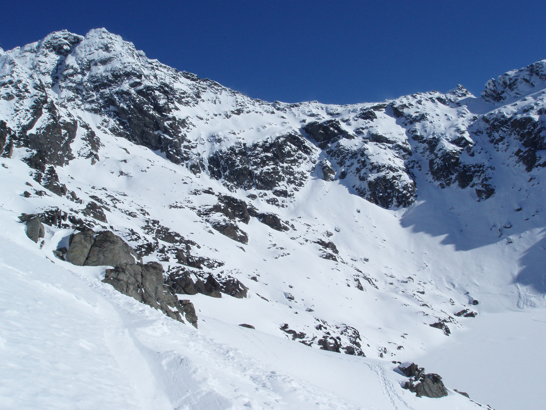 an image of spectacular winter mountain scenery in queenstown newzealand
