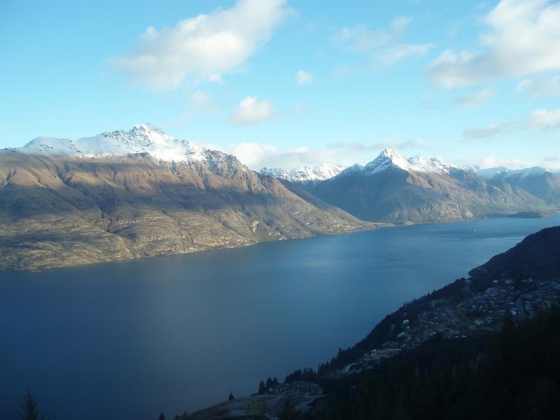 winter in new zealand, a panoramic view of lake lake wakatipu