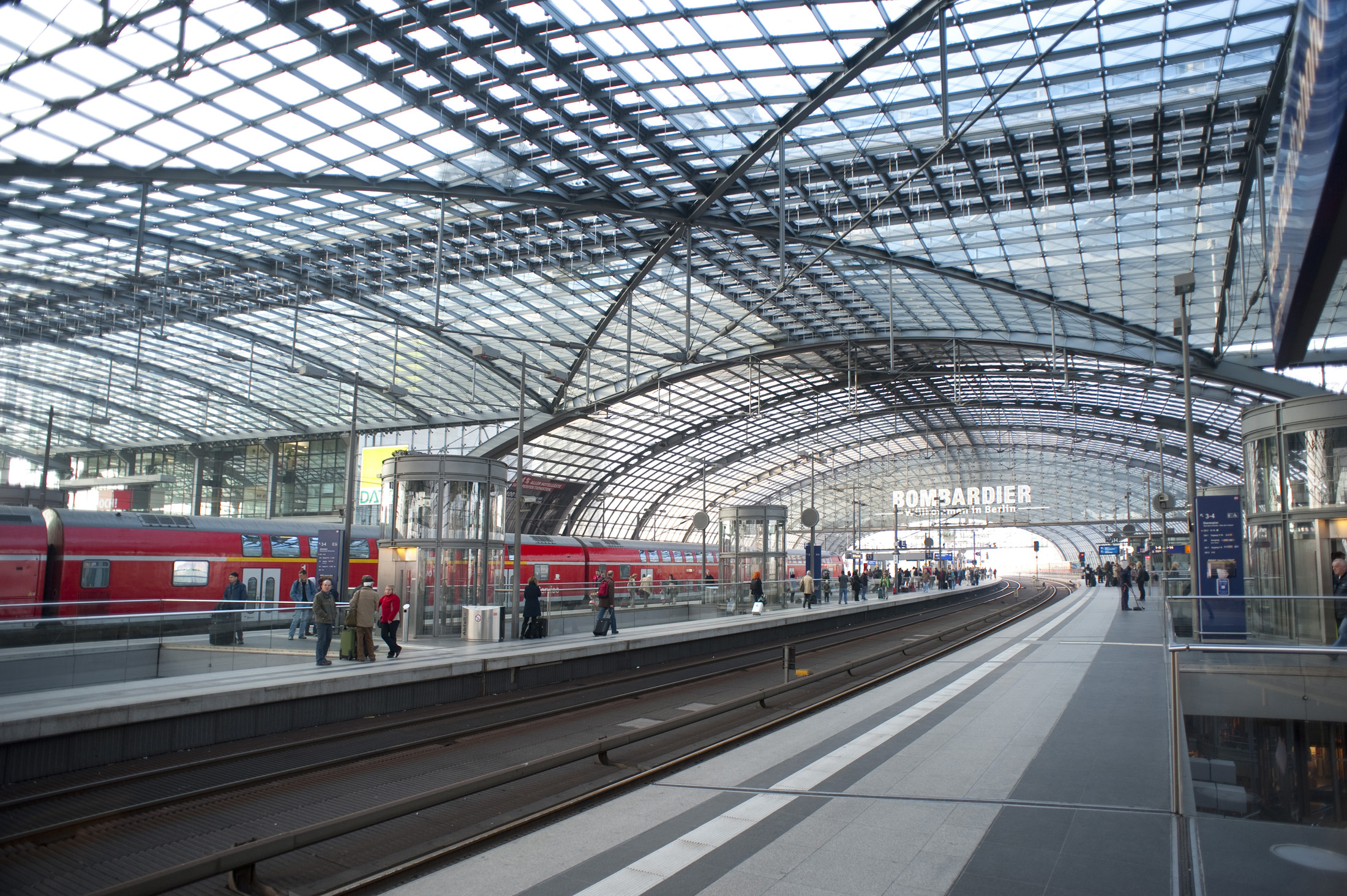 an image of the hauptbahnhof, berlin's new main railway station